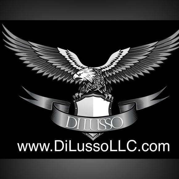 Authenticated LOUIS VUITTON Wilshire Monogram Vernis - Picture 17 of 17